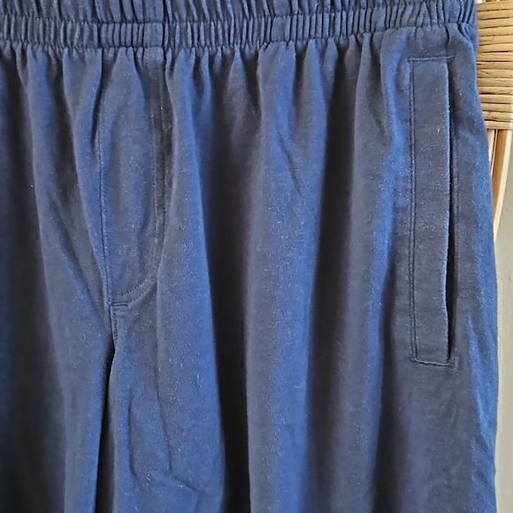 Under Armour Men's Navy Lightweight Athletic Shorts Sz L - Picture 5 of 11